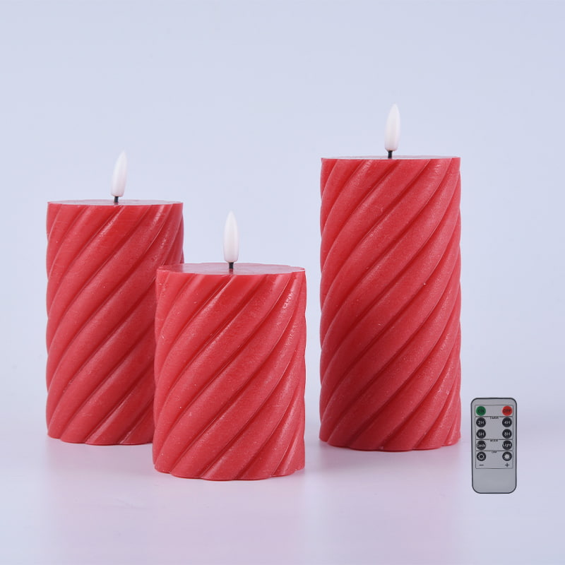 Paquet de 3 bougies piliers sans flamme en spirale rouge